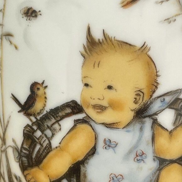 Berta Hummel Schmid Bros West Germany 1973 Childs Cup Mug Baby in Basket - Picture 3 of 10